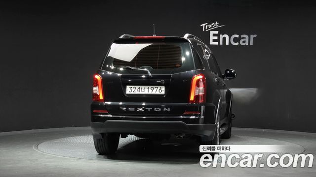 Ssangyong Rexton 2.2 4WD RX7 Luxury — пробег 140 018 км — фото 4 из 5