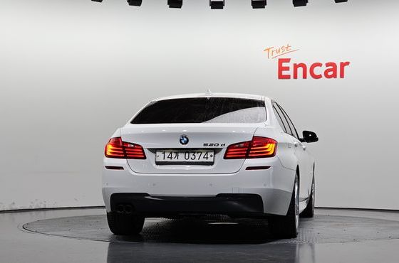 BMW 5-Series 520d M Aero Dynamic — пробег 245 319 км — фото 4 из 5