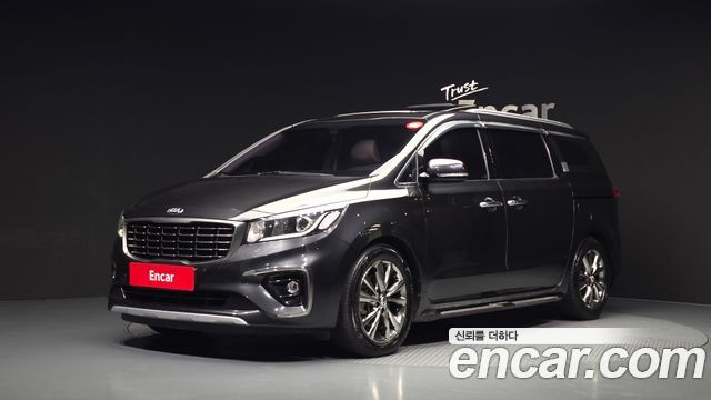 Kia Carnival 9-Seater Prstige — пробег 108 870 км — фото 1 из 5