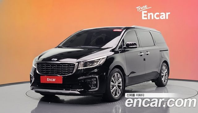 Kia Carnival 7-Seater Limousine VIP — пробег 162 347 км — фото 1 из 5