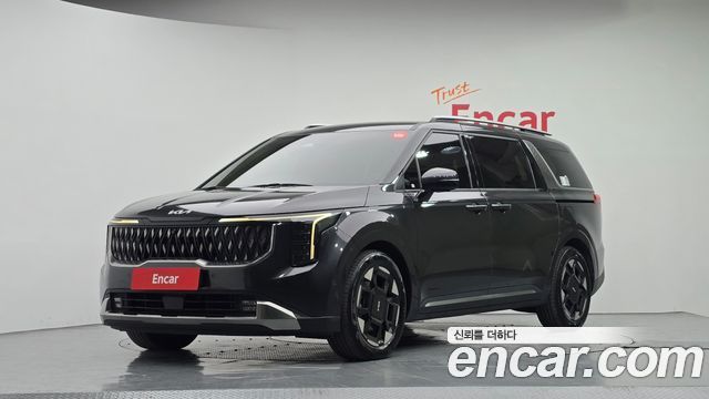 Kia Carnival Gasoline 7-Seater Signature — пробег 73 109 км — фото 1 из 5