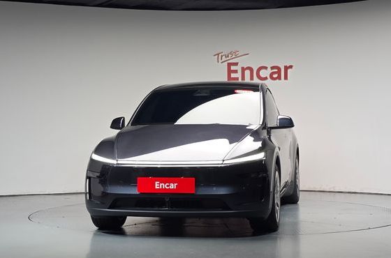Tesla Model Y L Long Range AWD — пробег 6 662 км — фото 3 из 5