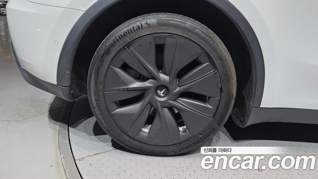 Tesla Model Y Long Range AWD — пробег 80 598 км — фото 5 из 5