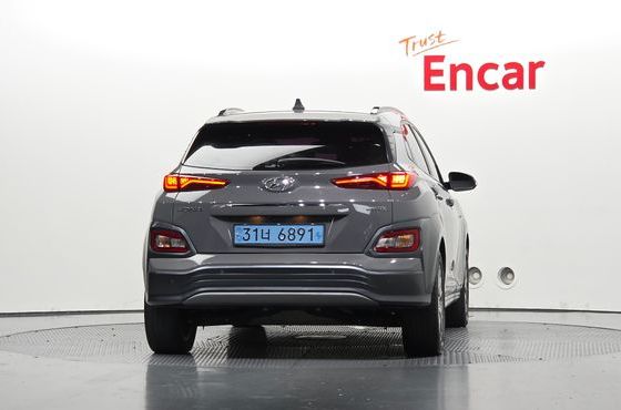 Hyundai Kona Premium — пробег 108 078 км — фото 4 из 5