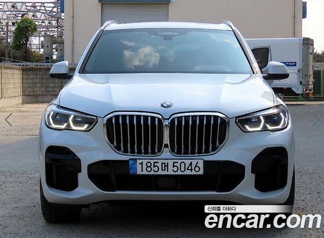BMW X5 xDrive 40i M Sport — пробег 31 789 км — фото 1 из 5