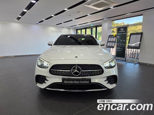 Mercedes-Benz E-Class E350 4MATIC AMG Line — пробег 65 652 км — фото 1 из 5