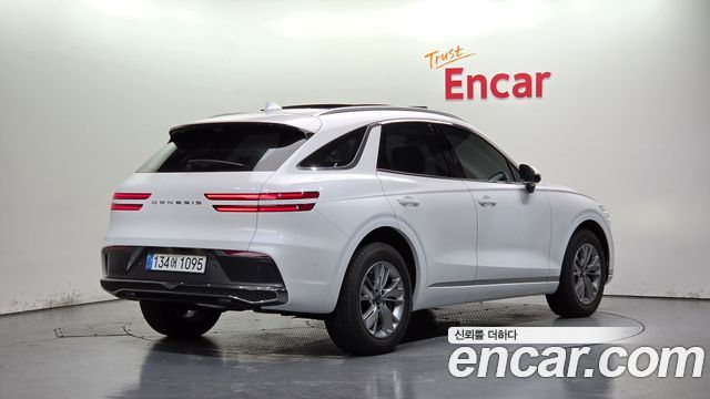 Genesis GV70 2.5T Gasoline 2WD — пробег 670 км — фото 2 из 5