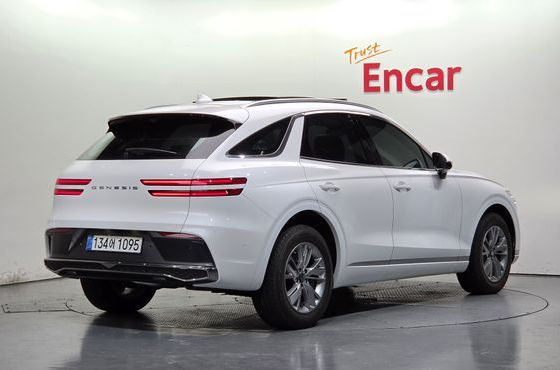 Genesis GV70 2.5T Gasoline 2WD — пробег 670 км — фото 2 из 5