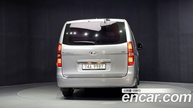 Hyundai Starex 12-Seater Wagon Smart — пробег 103 916 км — фото 4 из 5