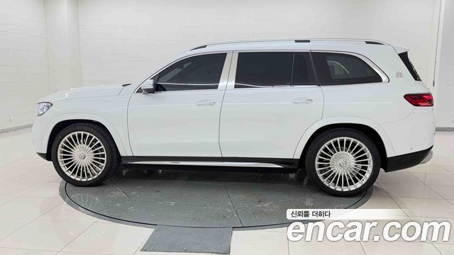 Mercedes-Benz GLS-Class Maybach GLS600 4MATIC — пробег 8 486 км — фото 2 из 5