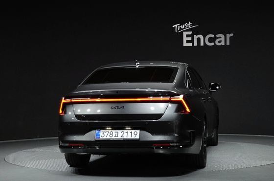 Kia K8 Signature Black — пробег 12 100 км — фото 4 из 5