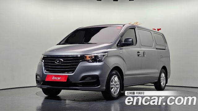 Hyundai Starex Van 3-Seater Smart — пробег 48 791 км — фото 1 из 5
