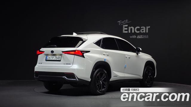 Lexus NX Executive — пробег 102 991 км — фото 2 из 5