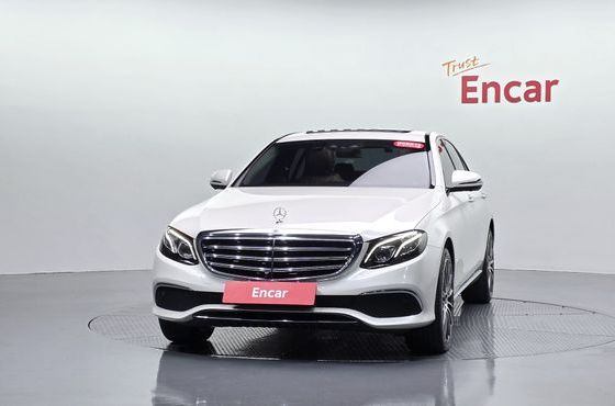 Mercedes-Benz E-Class E300 4MATIC Exclusive — пробег 93 407 км — фото 3 из 5