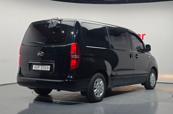 Hyundai Starex 5-Seater VAN Smart — пробег 143 949 км — фото 2 из 5