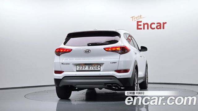 Hyundai Tucson Diesel 2.0 2WD Premium — пробег 186 931 км — фото 4 из 5