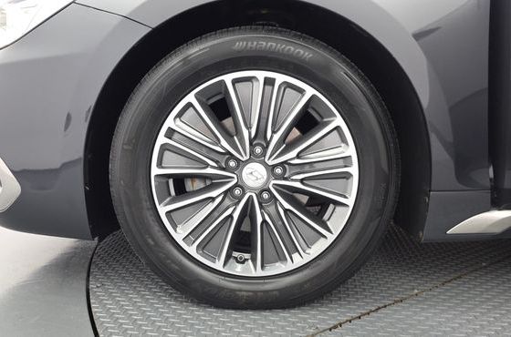 Hyundai Grandeur Exclusive Special — пробег 206 660 км — фото 5 из 5