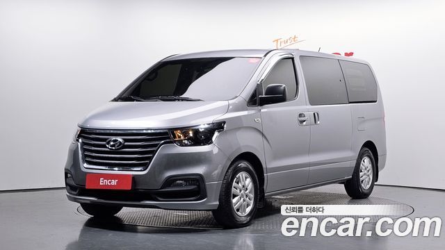 Hyundai Starex Van 5-Seater Modern — пробег 80 301 км — фото 1 из 5