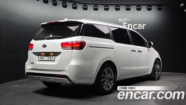 Kia Carnival из Кореи Encar