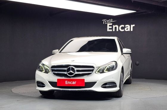 Mercedes-Benz E-Class E220 Bluetec Avantgarde — пробег 206 727 км — фото 3 из 5