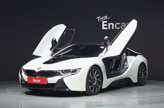 BMW i8 Coupe — пробег 90 271 км — фото 1 из 5