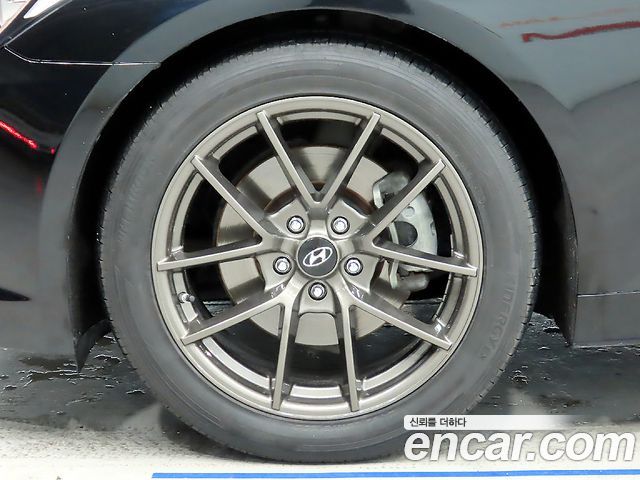 Hyundai Genesis из Кореи Encar