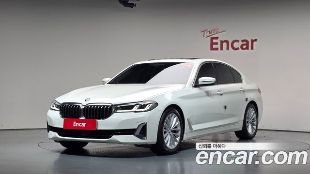 BMW 5-Series 520i Luxury — пробег 70 990 км — фото 1 из 5
