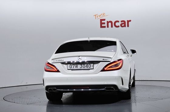 Mercedes-Benz CLS-Class CLS250 d 4MATIC AMG Line — пробег 48 573 км — фото 4 из 5