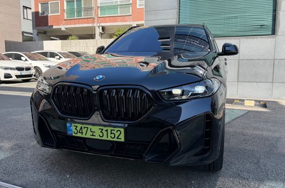 BMW X6 xDrive40i M Sport — пробег 8 757 км — фото 3 из 5