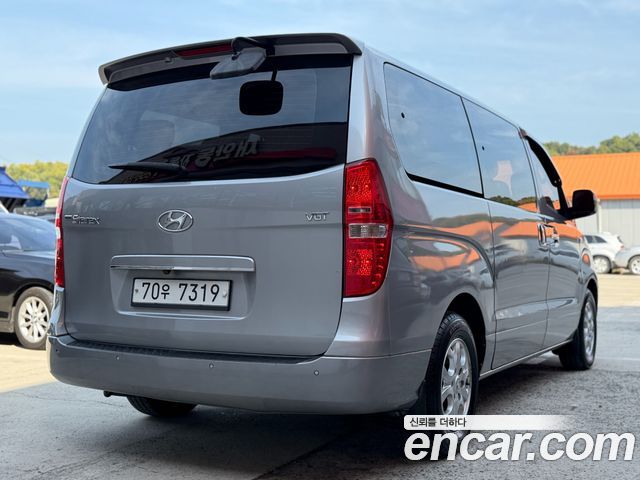 Hyundai Starex 12-Seater Wagon CVX Luxury — пробег 344 092 км — фото 2 из 5
