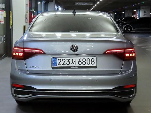 Volkswagen Jetta 1.5 TSI Prestige — пробег 9 369 км — фото 5 из 5