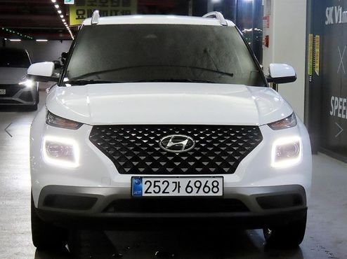 Hyundai Venue 1.6 Flux — пробег 6 352 км — фото 2 из 5