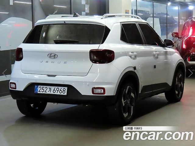 Hyundai Venue 1.6 Flux — пробег 6 352 км — фото 4 из 5