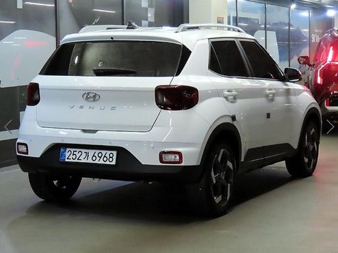 Hyundai Venue 1.6 Flux — пробег 6 352 км — фото 4 из 5