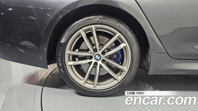 BMW 5-Series 530i xDrive M Sport Package Plus — пробег 126 526 км — фото 5 из 5