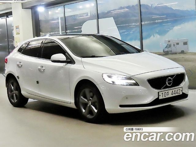 Volvo V40 из Кореи Encar