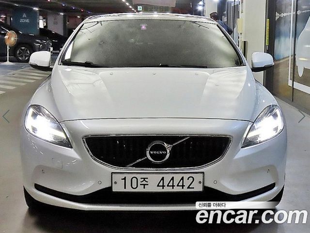 Volvo V40 из Кореи Encar