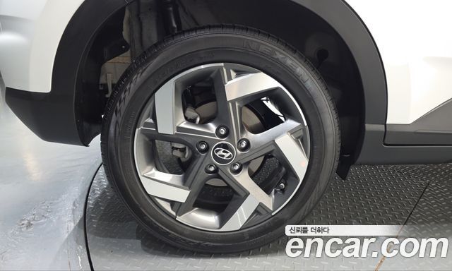 Hyundai Venue 1.6 Flux — пробег 6 355 км — фото 5 из 5