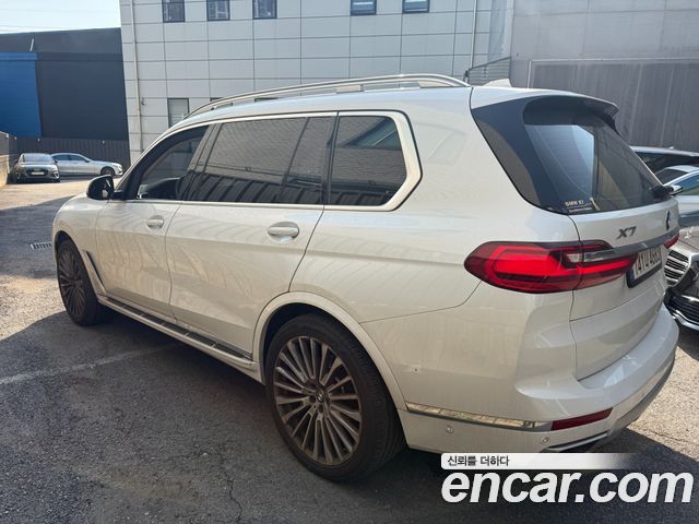 BMW X7 xDrive 40i Design Pure Excellence 7-Seater — пробег 92 115 км — фото 2 из 5