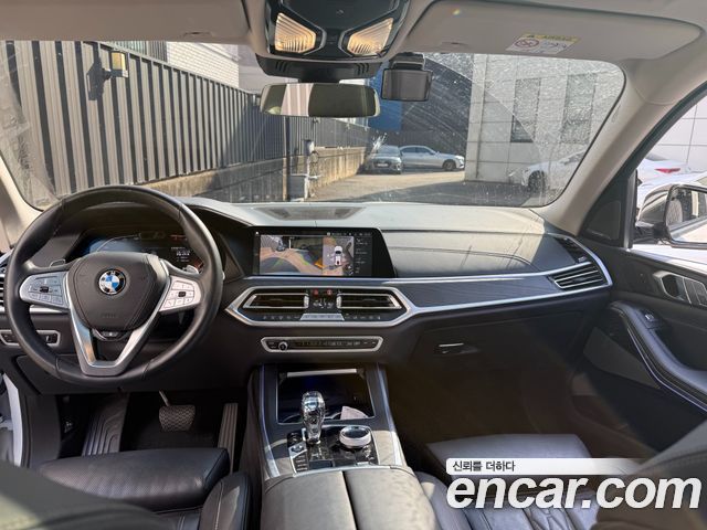 BMW X7 xDrive 40i Design Pure Excellence 7-Seater — пробег 92 115 км — фото 5 из 5