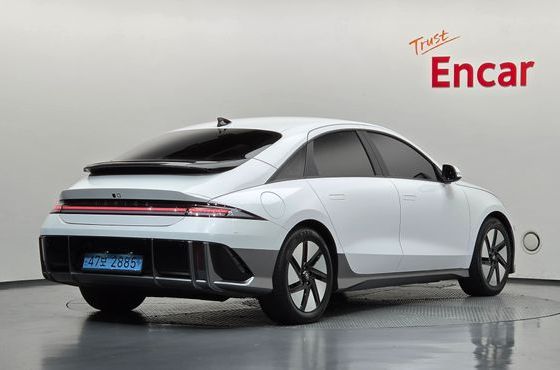 Hyundai Ioniq6 Standard E-Value+ — пробег 24 518 км — фото 2 из 5