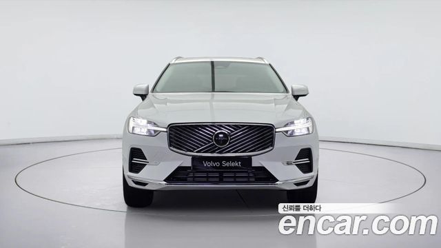 Volvo XC60 T8 Ultra Bright — пробег 1 555 км — фото 2 из 5
