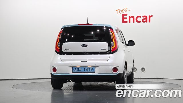 Kia Soul EV — пробег 77 703 км — фото 4 из 5
