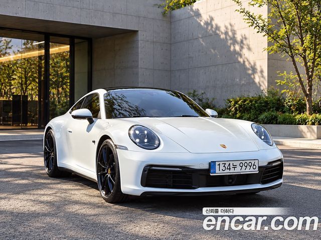 Porsche 911 Carrera — пробег 8 250 км — фото 1 из 5