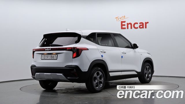 Kia Seltos из Кореи Encar