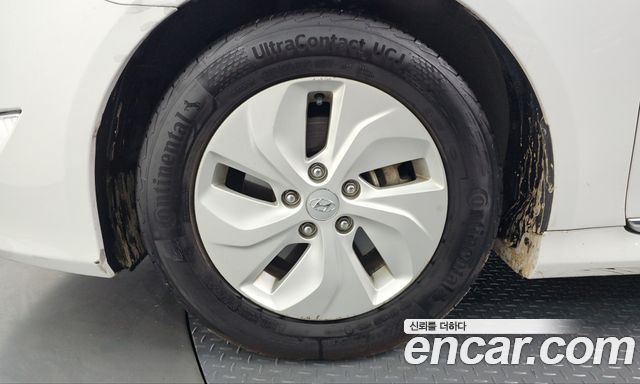 Hyundai Sonata 2.0 Smart — пробег 218 167 км — фото 5 из 5