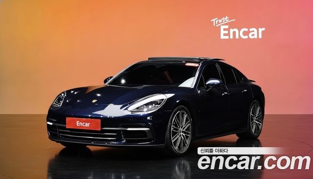 Porsche Panamera 3.0 AWD — пробег 75 218 км — фото 1 из 5