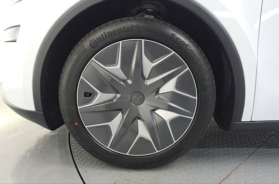 Tesla Model Y L Long Range AWD — пробег 16 км — фото 5 из 5