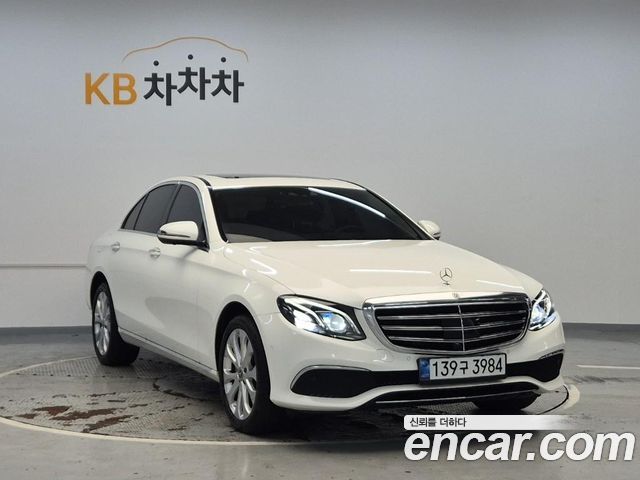 Mercedes-Benz E-Class E300 4MATIC Exclusive — пробег 47 040 км — фото 4 из 5