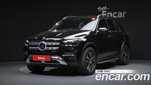 Mercedes-Benz GLE-Class GLE300d 4MATIC — пробег 26 714 км — фото 1 из 5